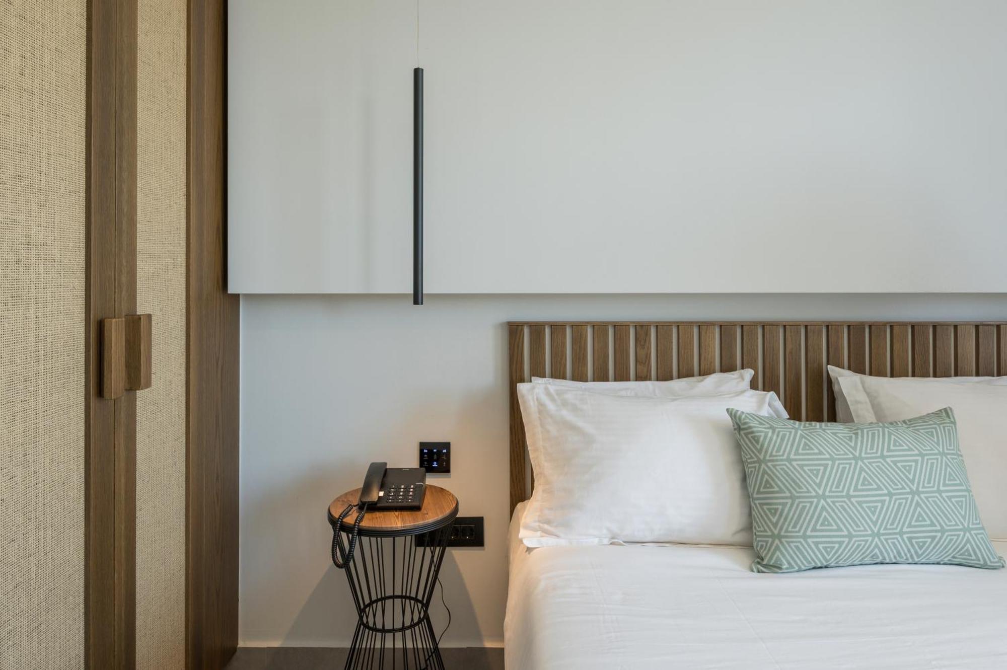 Ostrakon Suites Agia Marina Exteriér fotografie