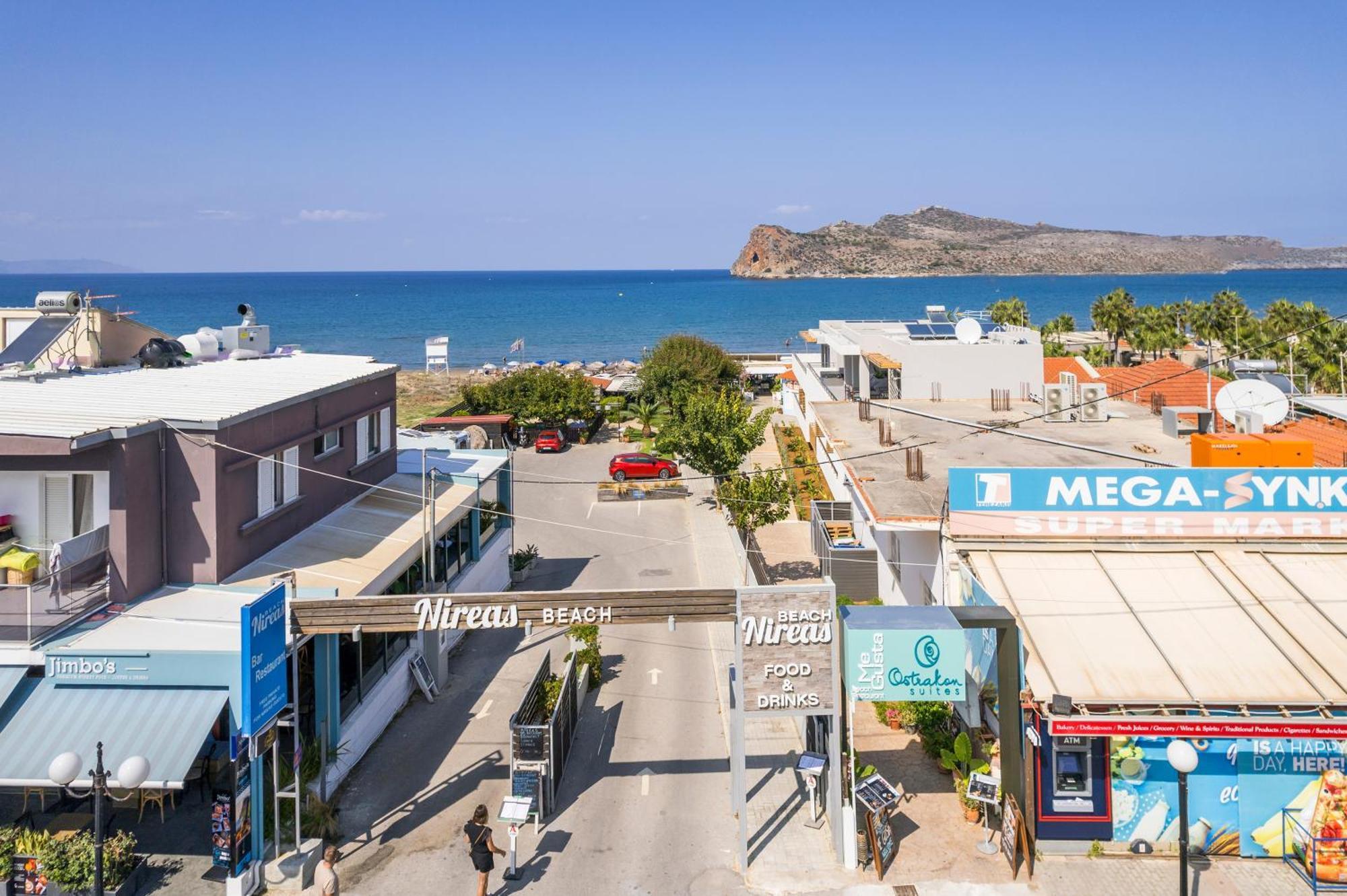 Ostrakon Suites Agia Marina Exteriér fotografie