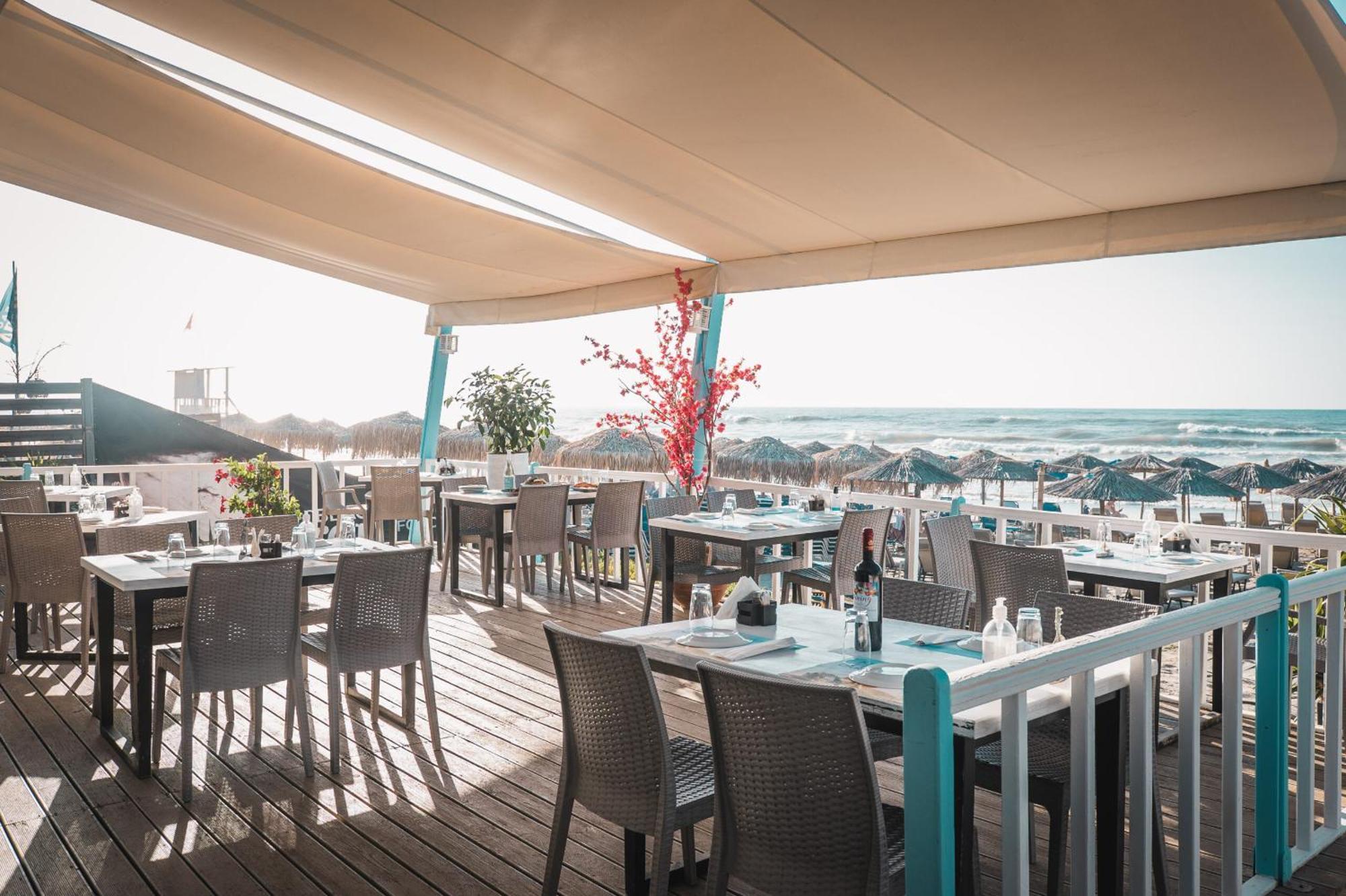 Ostrakon Suites Agia Marina Exteriér fotografie