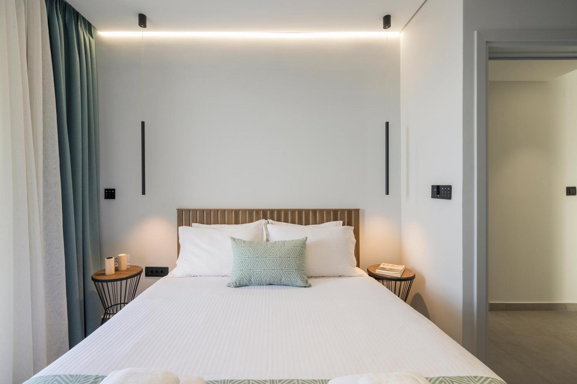Ostrakon Suites Agia Marina Exteriér fotografie