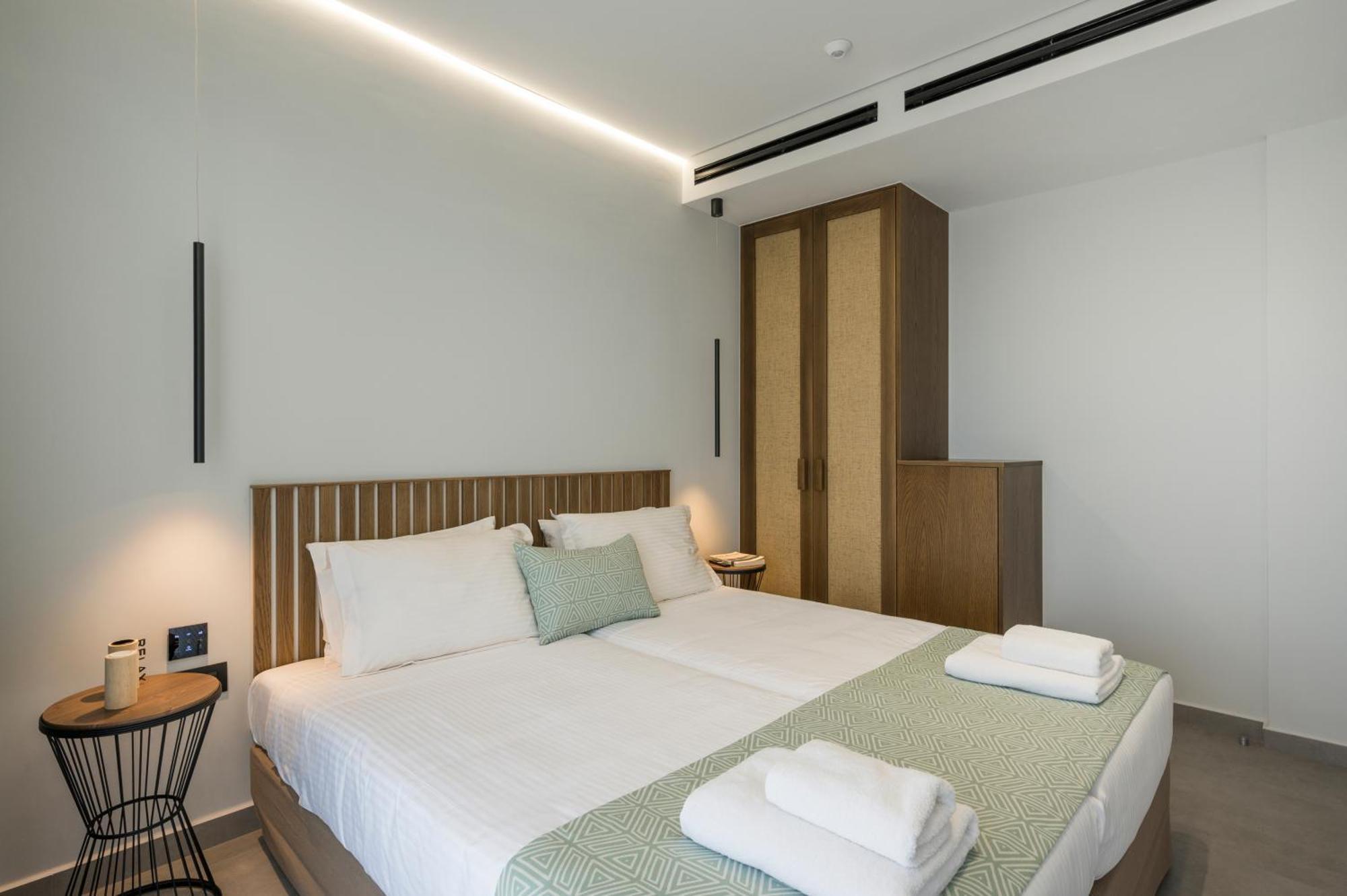 Ostrakon Suites Agia Marina Exteriér fotografie