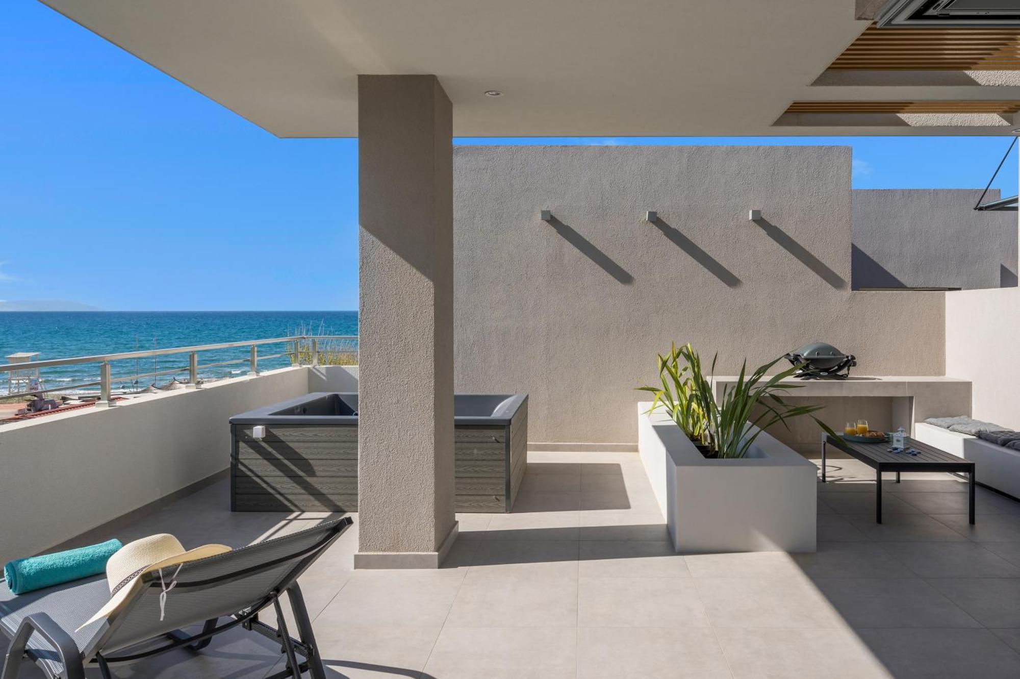 Ostrakon Suites Agia Marina Exteriér fotografie