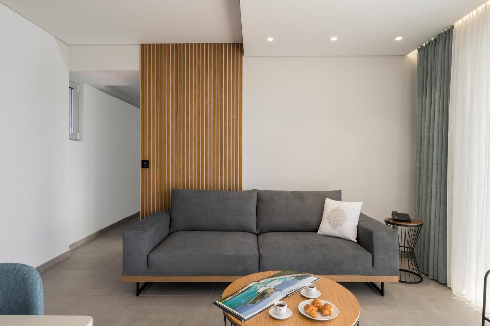 Ostrakon Suites Agia Marina Exteriér fotografie