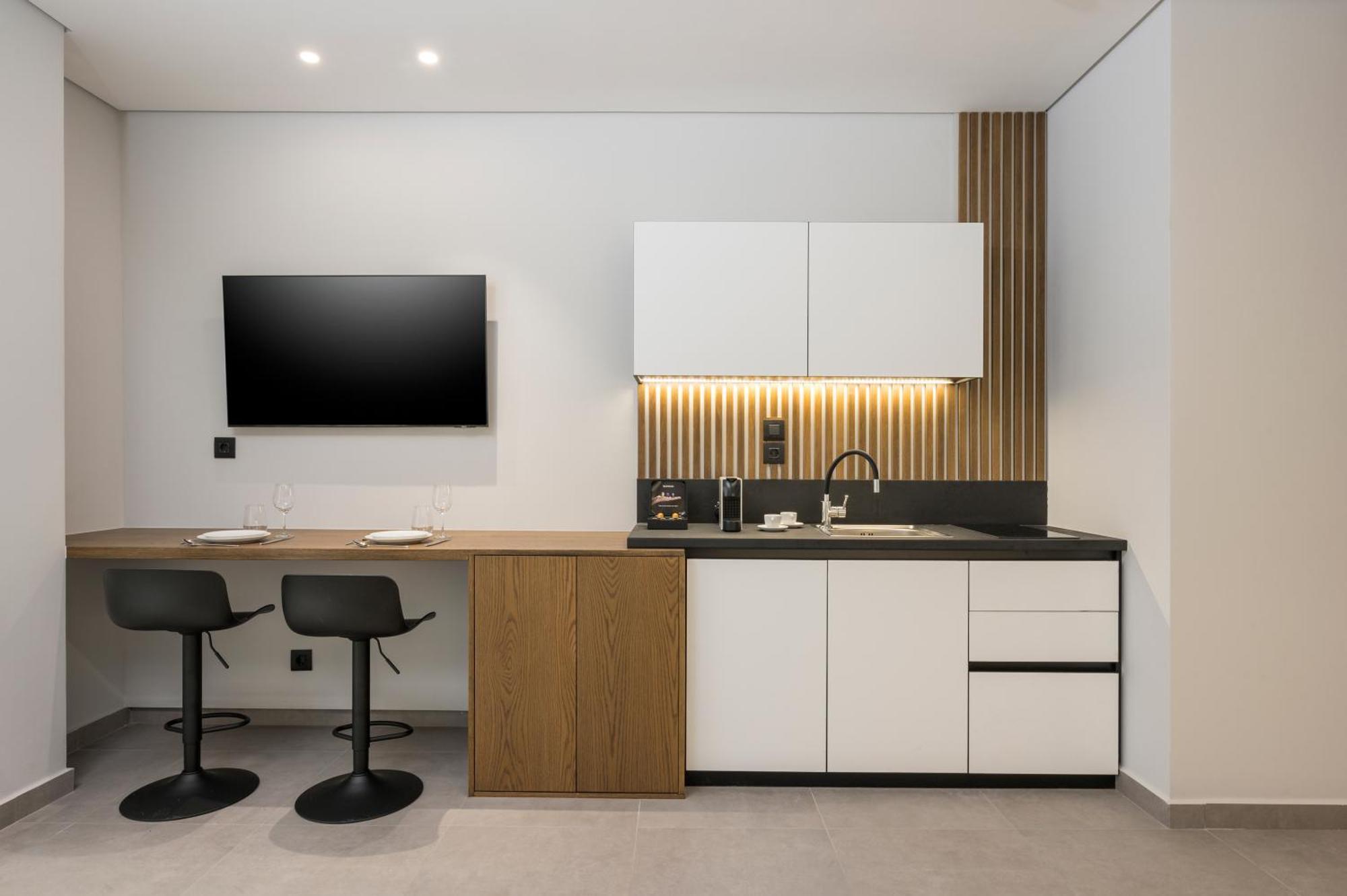 Ostrakon Suites Agia Marina Exteriér fotografie
