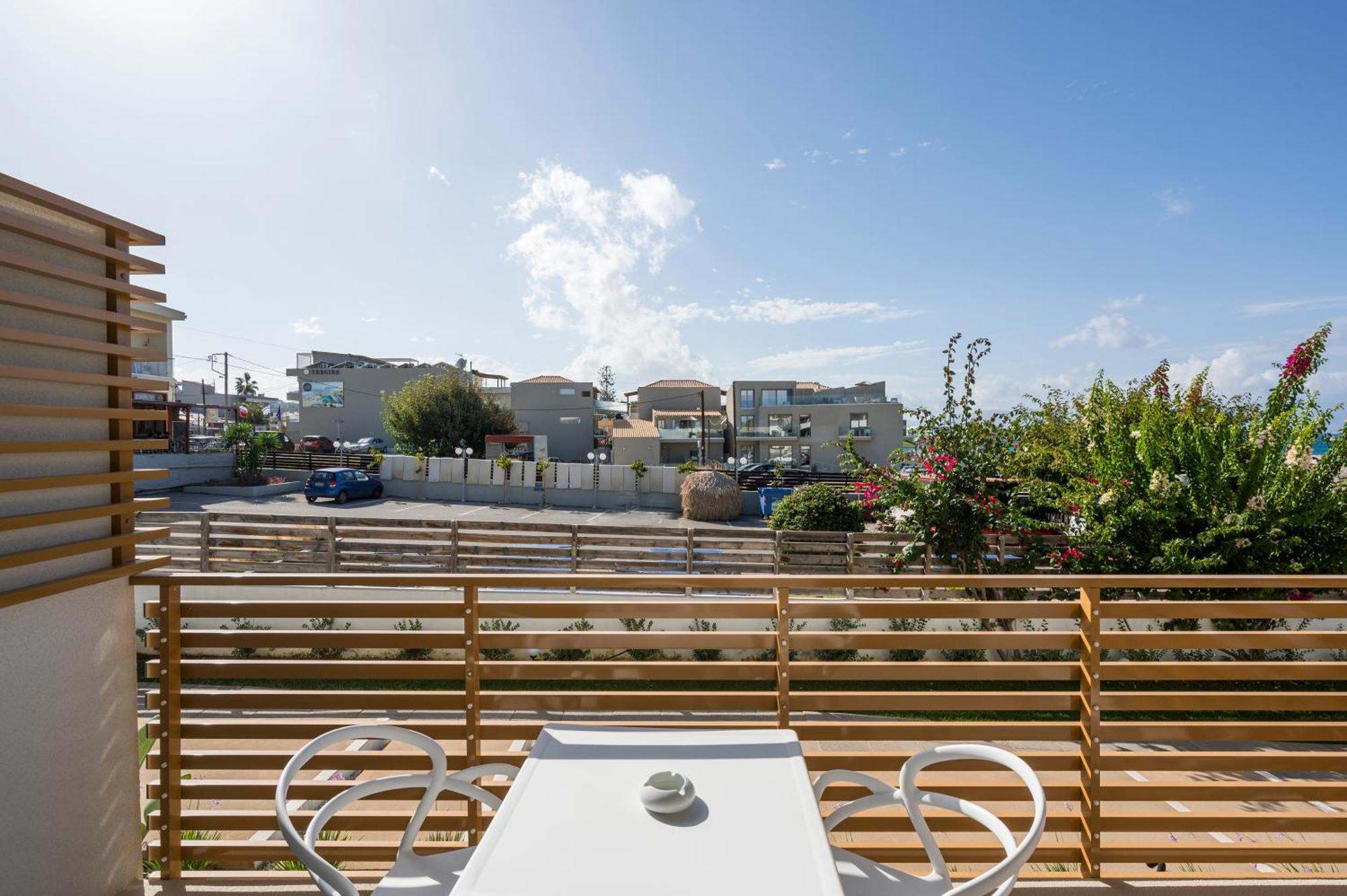 Ostrakon Suites Agia Marina Exteriér fotografie